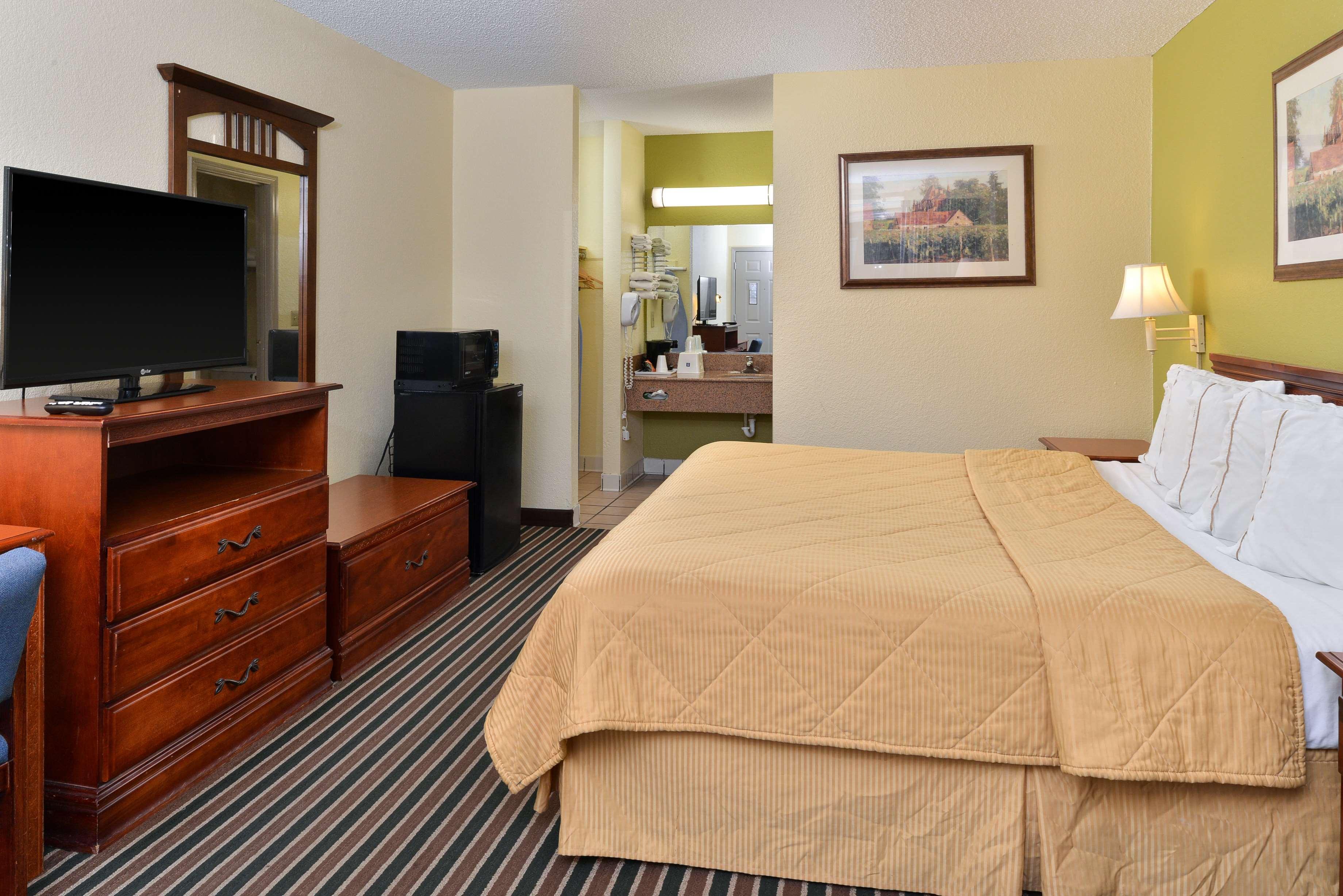 Americas Best Value Inn Dayton Bagian luar foto