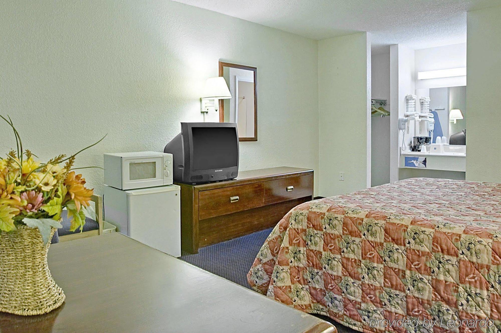 Americas Best Value Inn Dayton Ruang foto